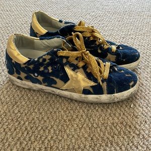 Authentic Golden Goose RARE suede Navy/ gold Superstar Sneakers SZ 36